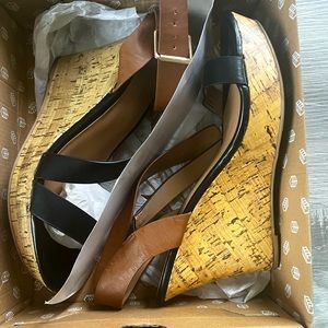 Size 10 wedges
